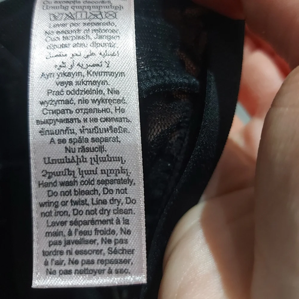 La SENZA 🍒 | One Piece Lingerie w/ Ribbon - Picture 14 of 16